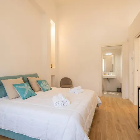 Angelina House - Sea Front Loft Apartamento Bari