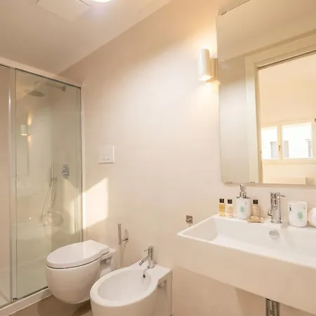 Angelina House - Sea Front Loft Apartamento Bari